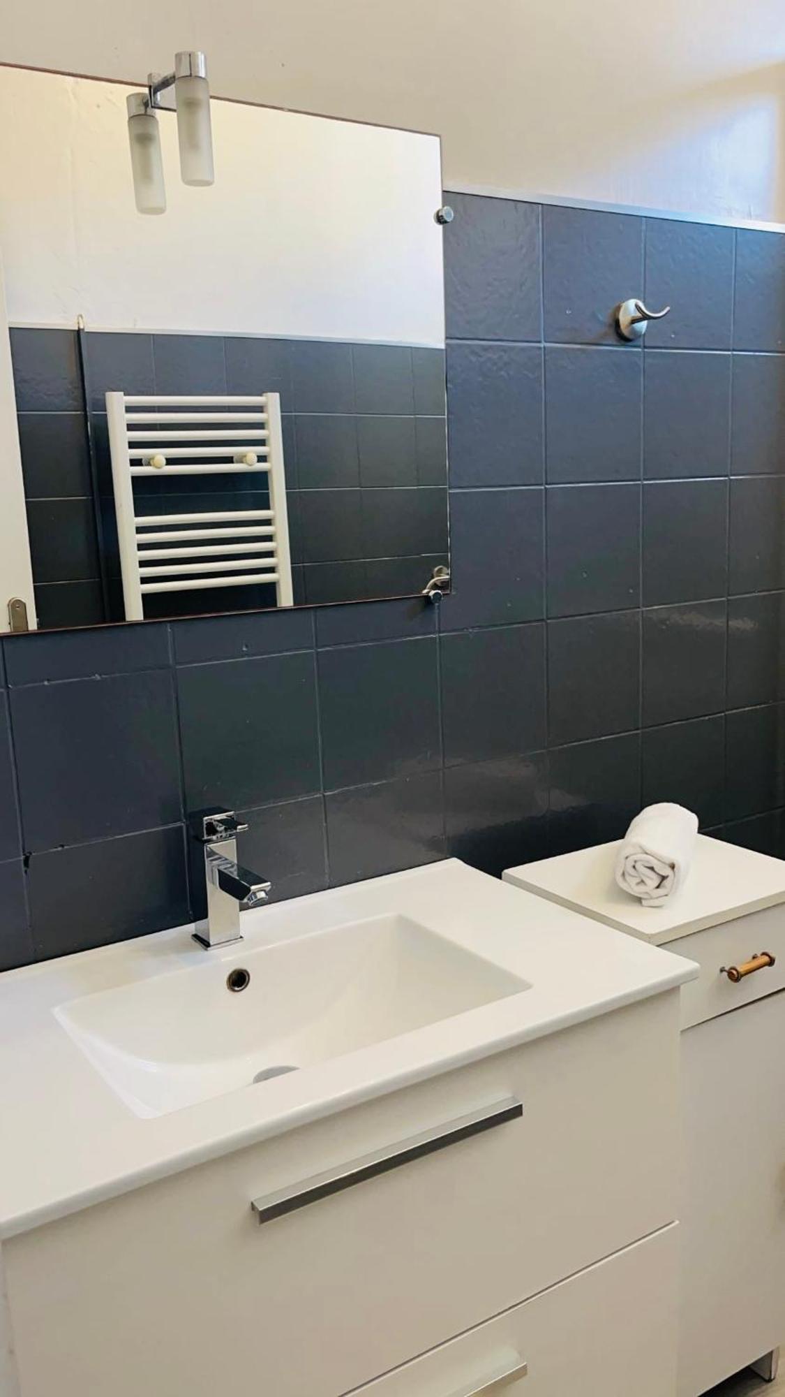 Apartment Bonne Surprise, T3 Terrasse Pr. Plage/ Centre/gare *
